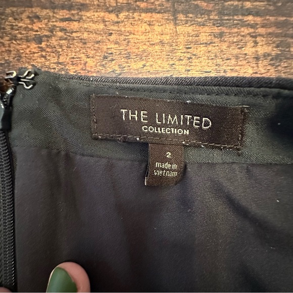 The Limited Pencil Skirt- Like New - Picture 5 of 5
